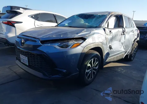 2025 Toyota Corolla Cross Hybrid S z USA, uszkodzony, nr VIN 7MUFBABG9SV073507